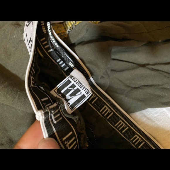 I’m Isola Marras 2019 tartan set - Picture 4 of 7